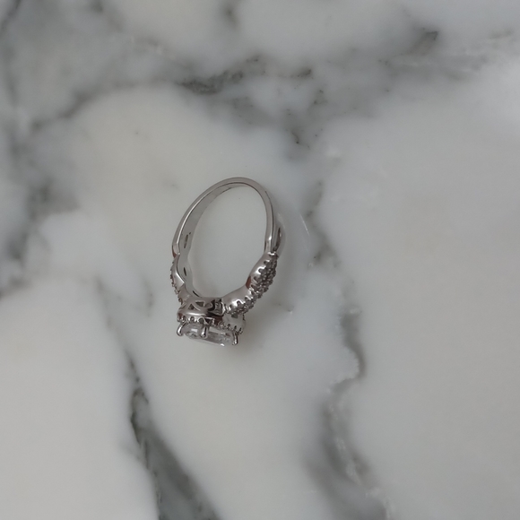 Engagement Ring Sterling Silver Cubic Zirconia Size 7 - Picture 3 of 16